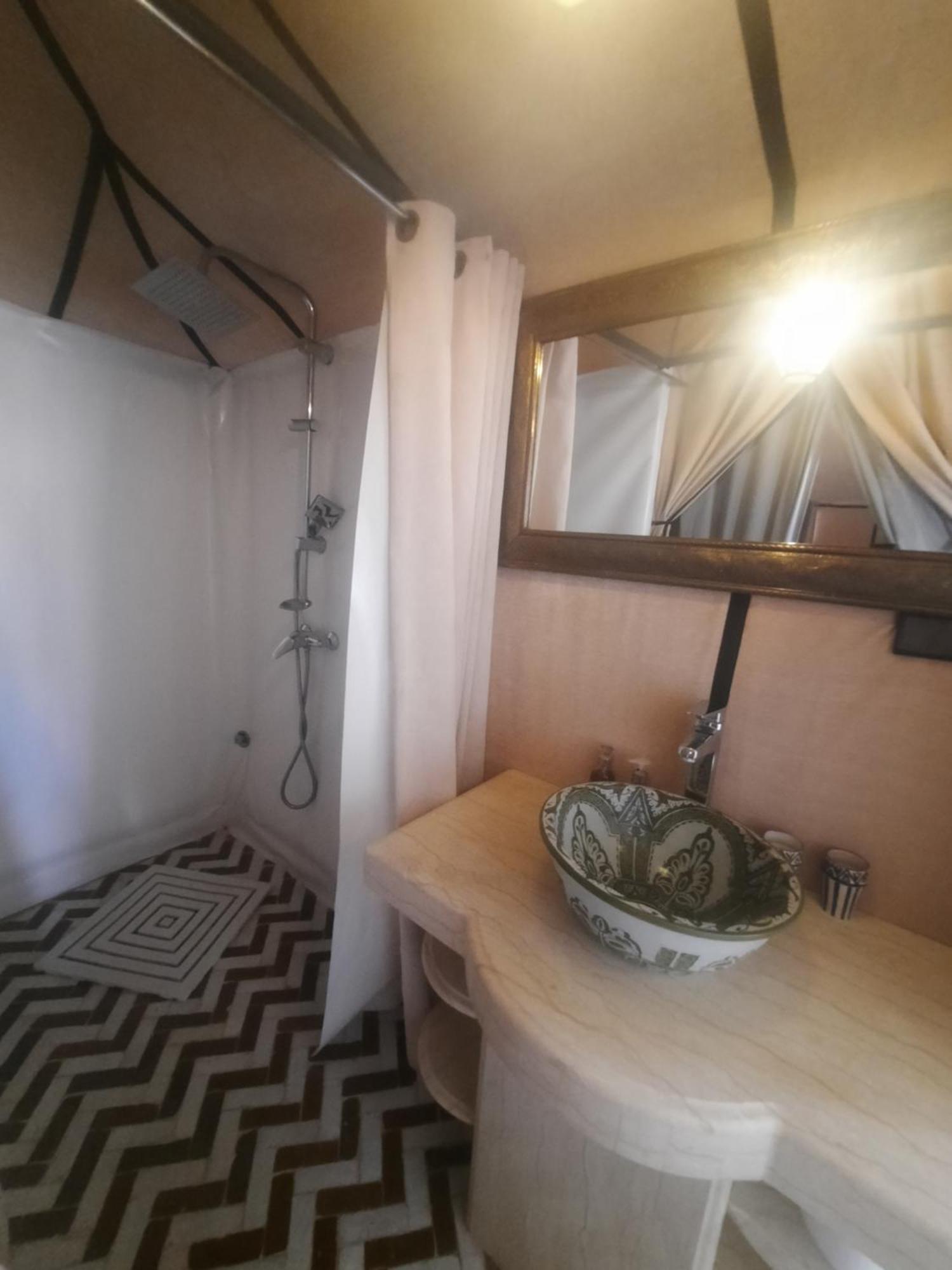 Starlit Camp Hotel เมอร์ซูกา ภายนอก รูปภาพ