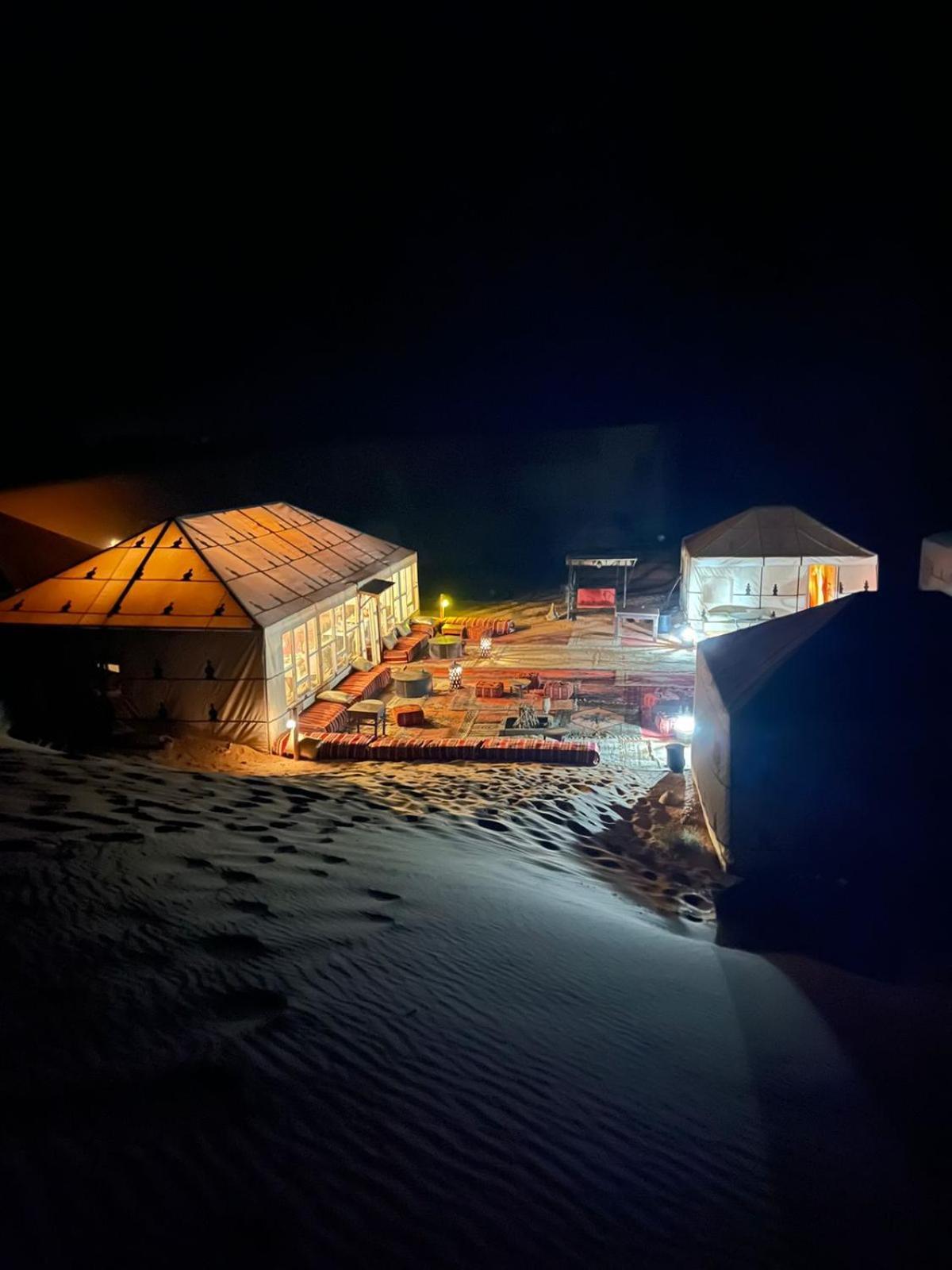 Starlit Camp Hotel เมอร์ซูกา ภายนอก รูปภาพ